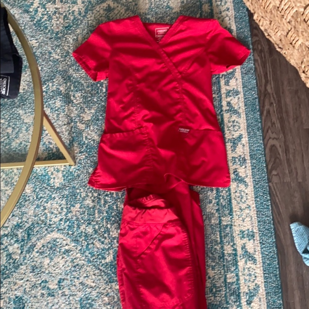 Red Cherokee scrubs size XS